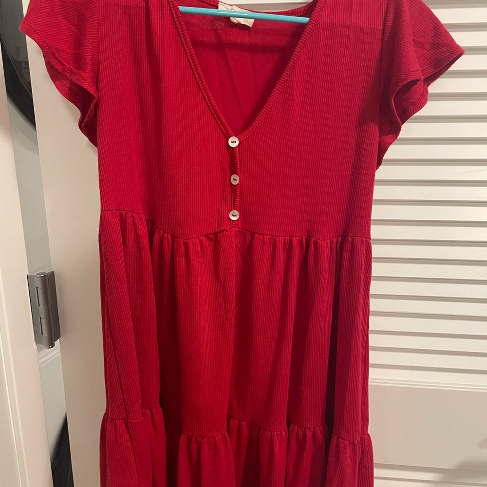 Red loosely fitting dress